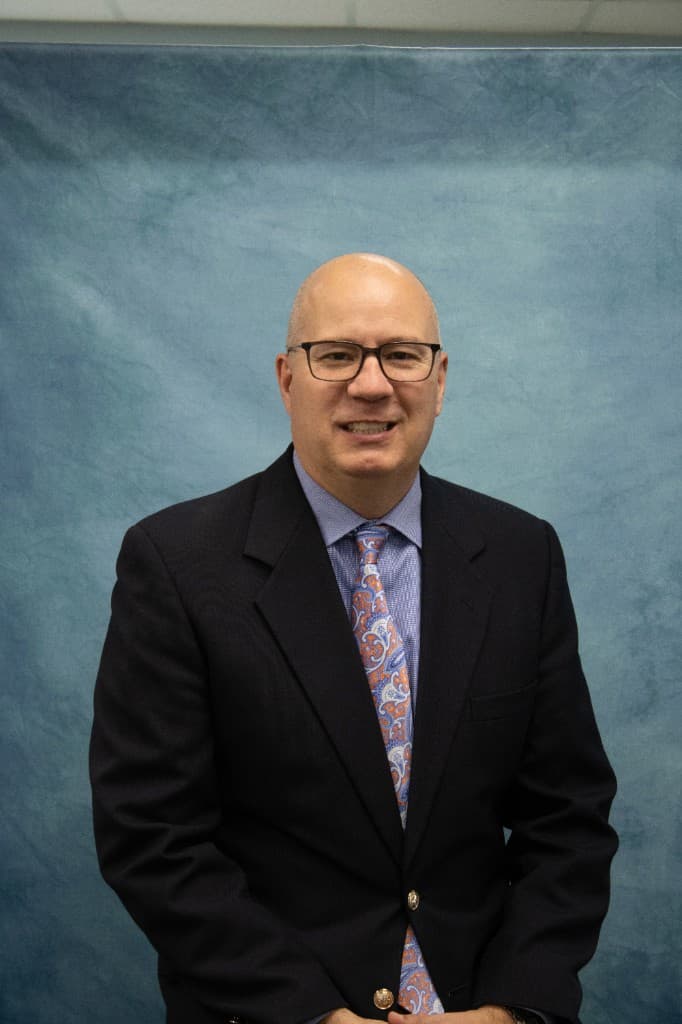 Tom Hunter, Jr.